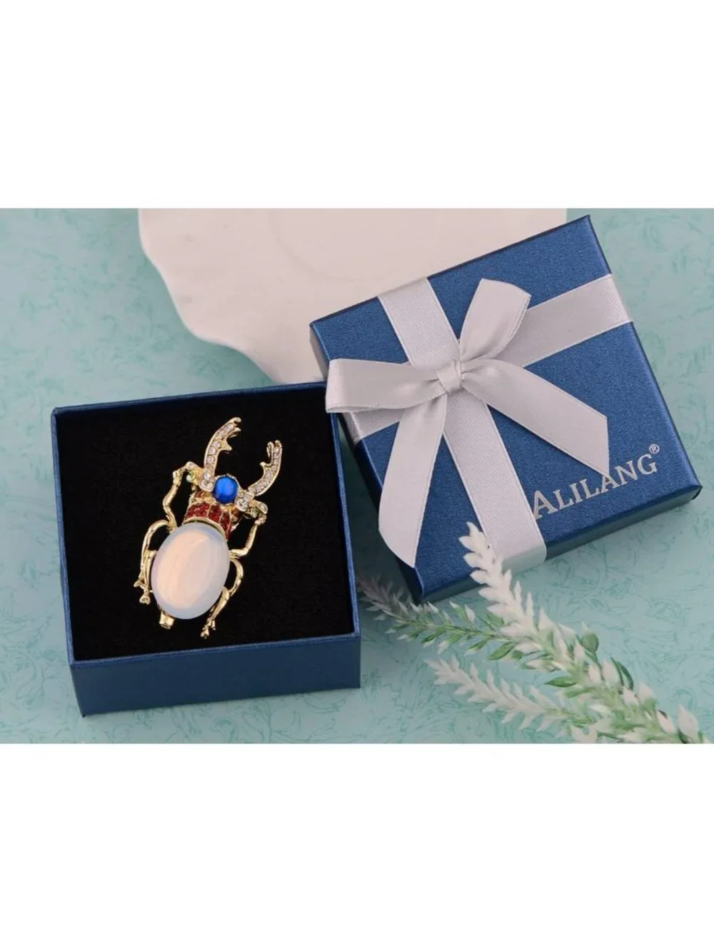 Vintage Antique Gold Scarab Beetle Brooch Pin | Egyptian-Inspired Jewelry